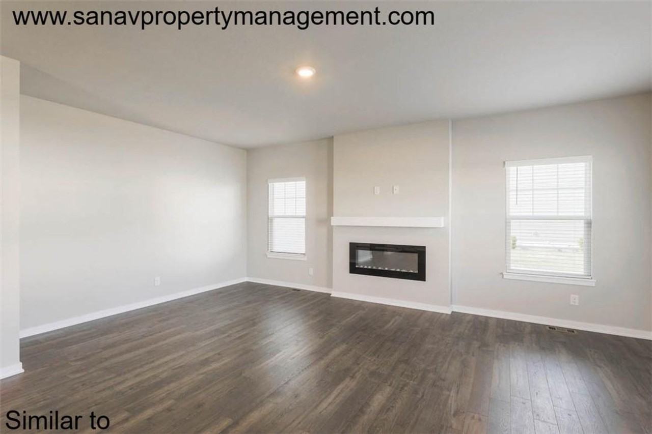 2416 Sw Plaza Pkwy - Photo 4 of 15