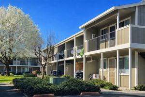 featured image of 6607 Blue Heron Dr