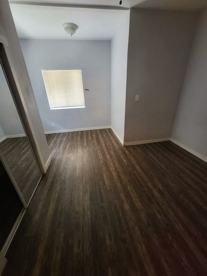 416 Lime Ave - Photo 4 of 10