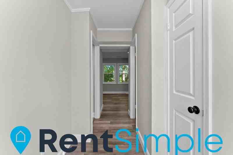 1850 Picadilly Cir - Photo 4 of 43