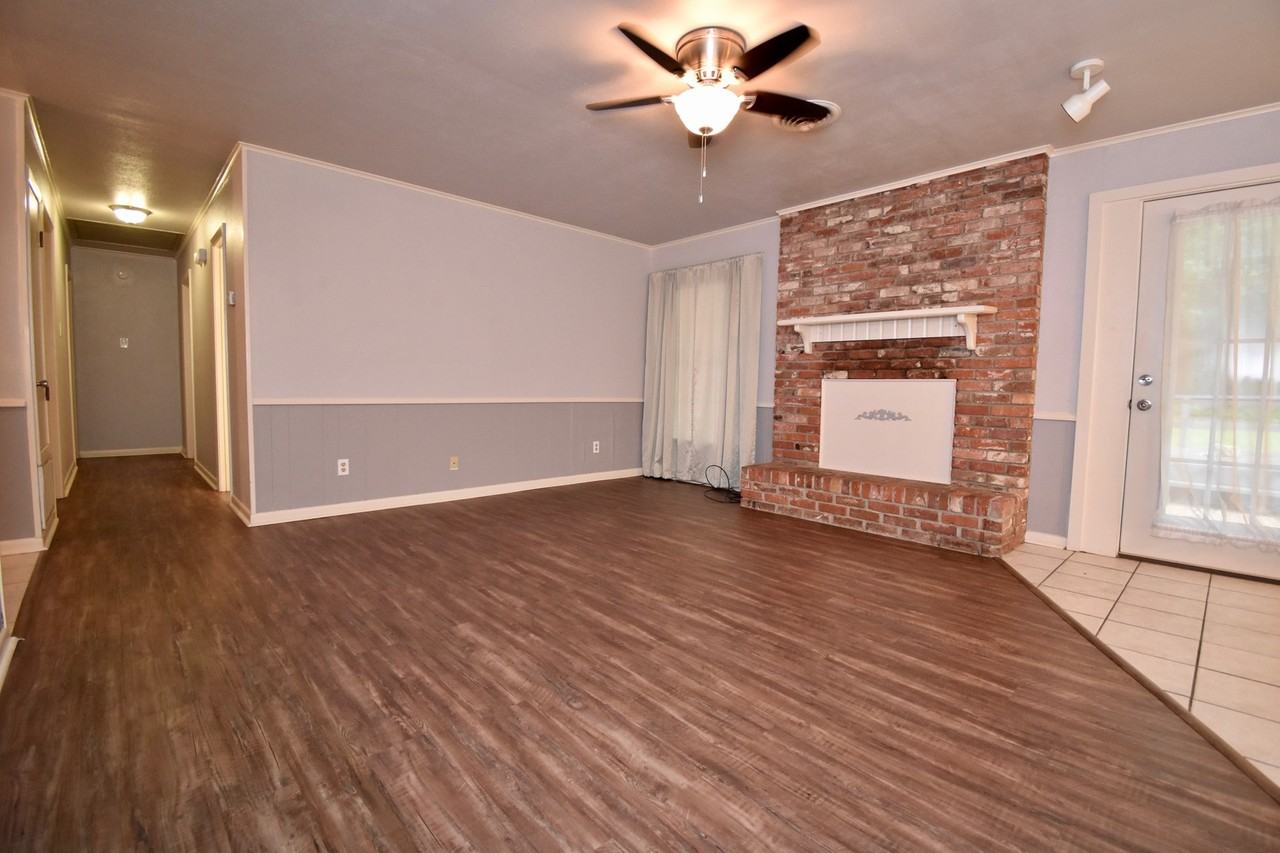 2603 Cypress Springs Ave - Photo 4 of 25