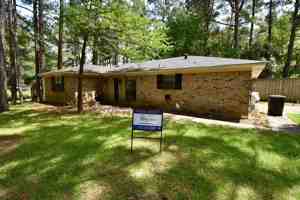 featured image of 3507 Evelyn Cir