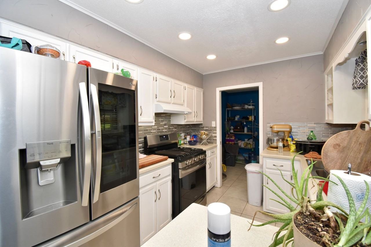 3507 Evelyn Cir - Photo 4 of 17
