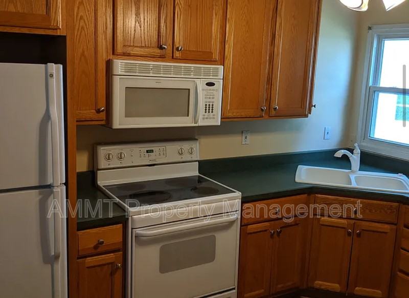 2690 10th Ave - Photo 2 of 14