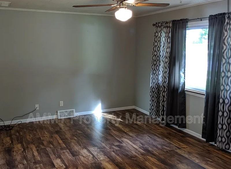 2690 10th Ave - Photo 5 of 14