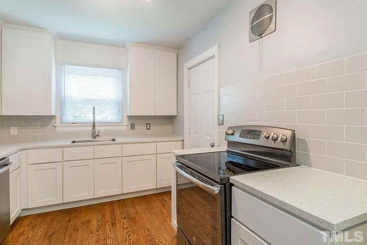2602 Wayland Dr - Photo 7 of 23