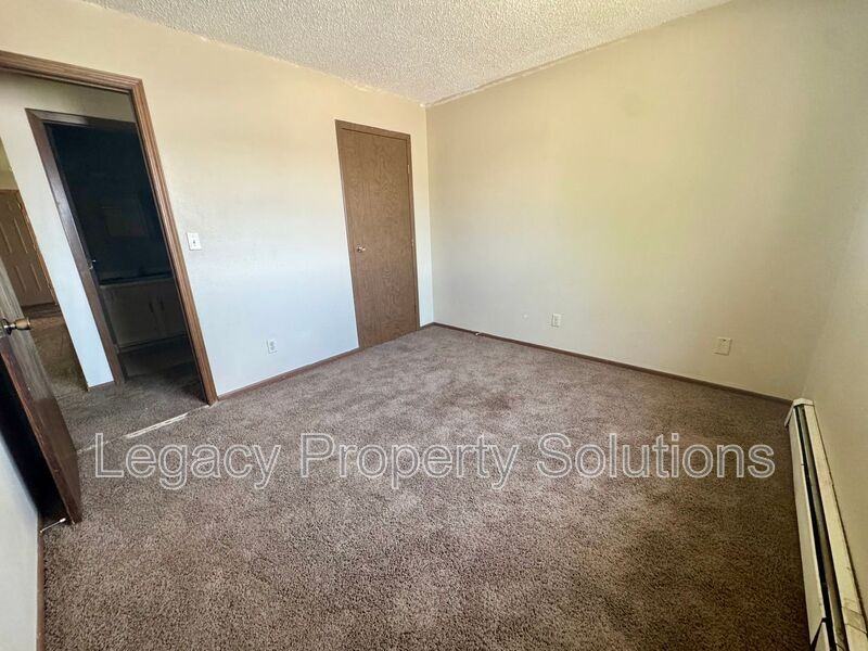 305 W Bismarck Expy N #1 - Photo 7 of 7