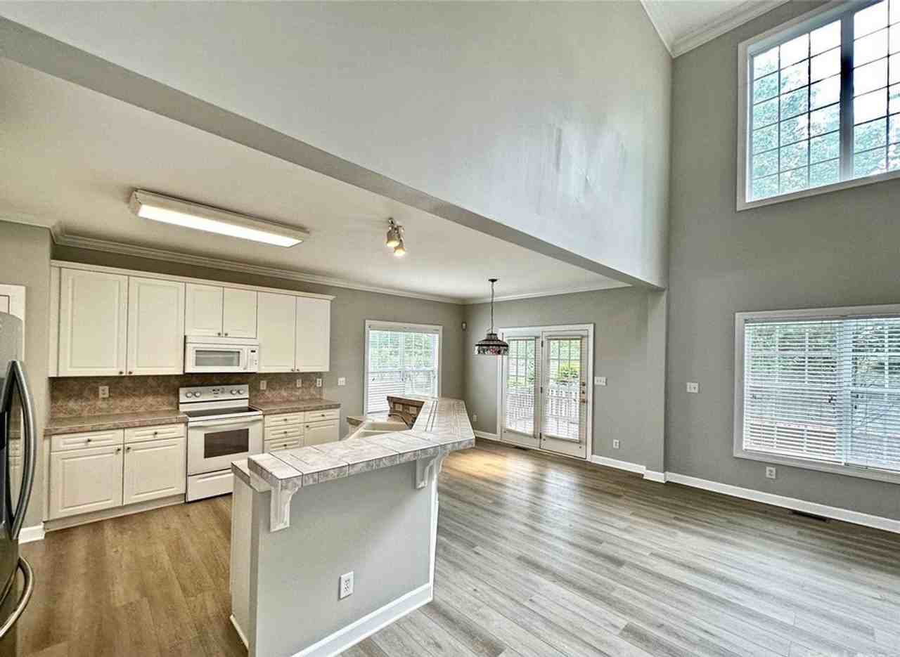 11531 Mcginns Trace Ct - Photo 6 of 24