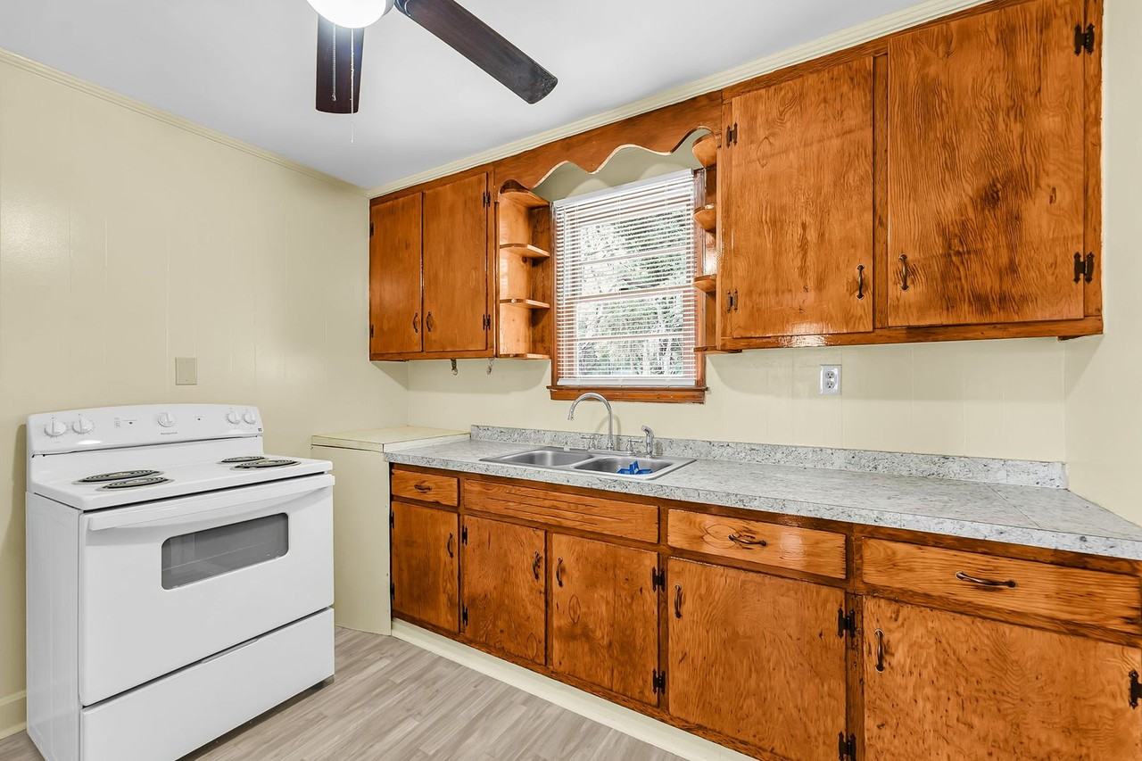 4361 Royal Harbor Rd - Photo 6 of 24