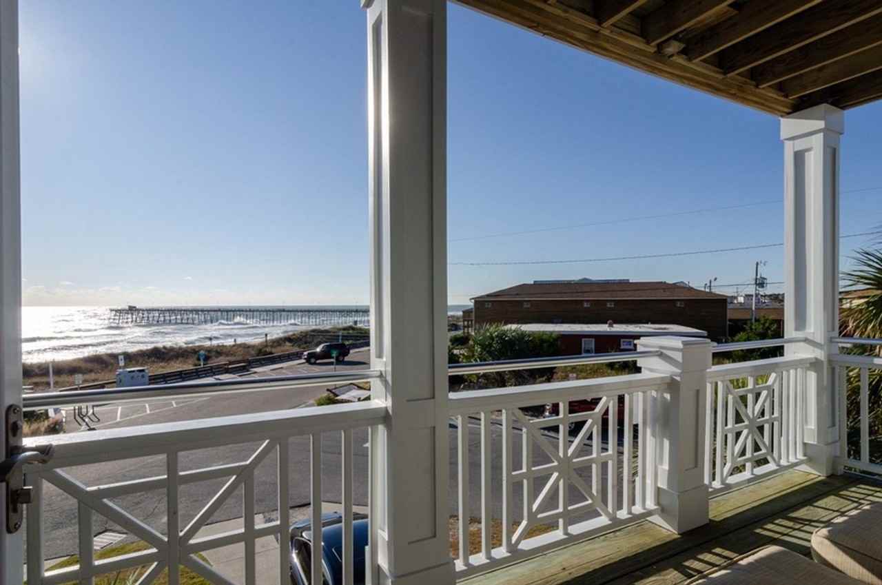 202 Fort Fisher Blvd N #5 - Photo 3 of 50