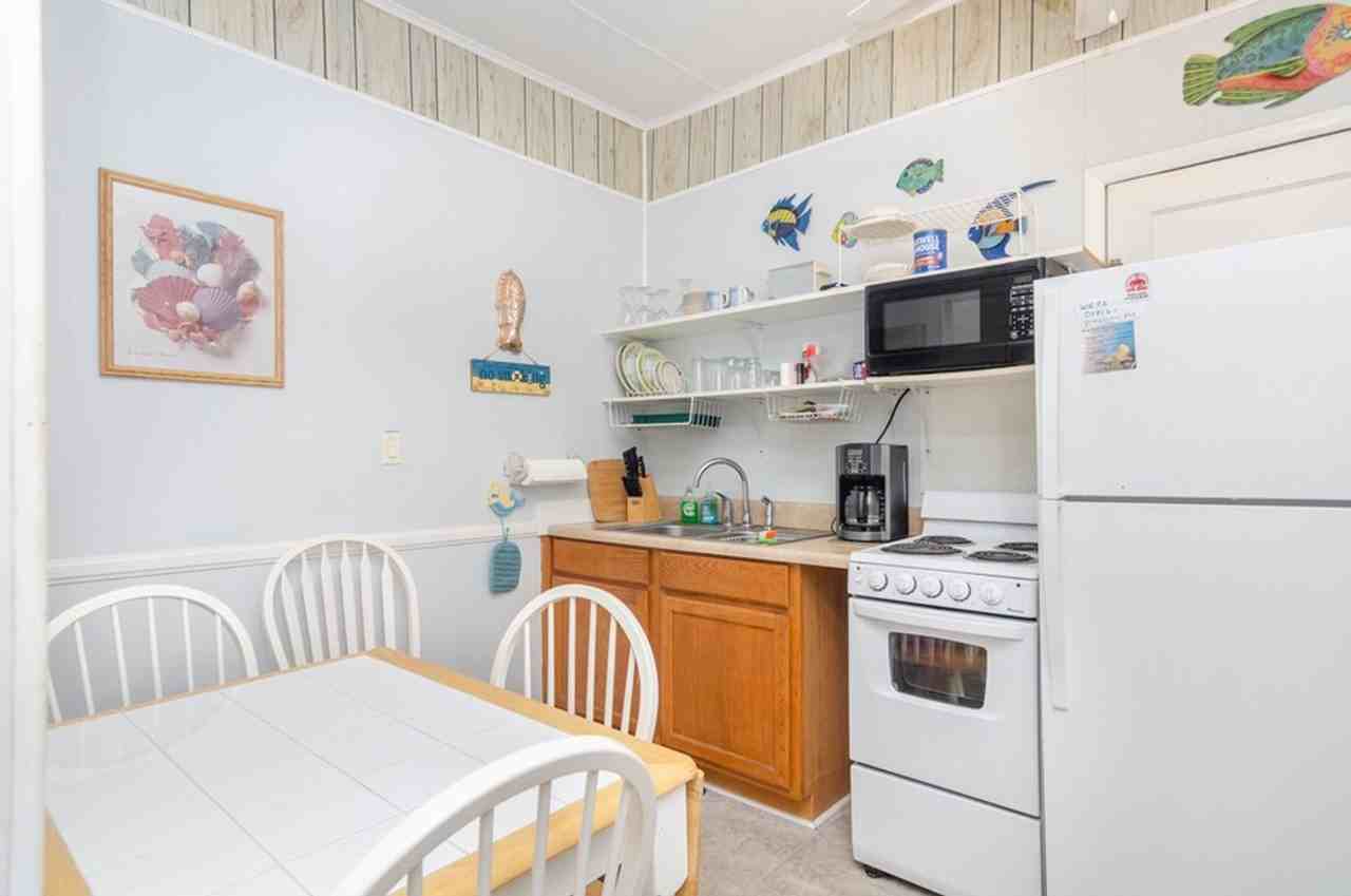 109 Fort Fisher Blvd N #A - Photo 7 of 26
