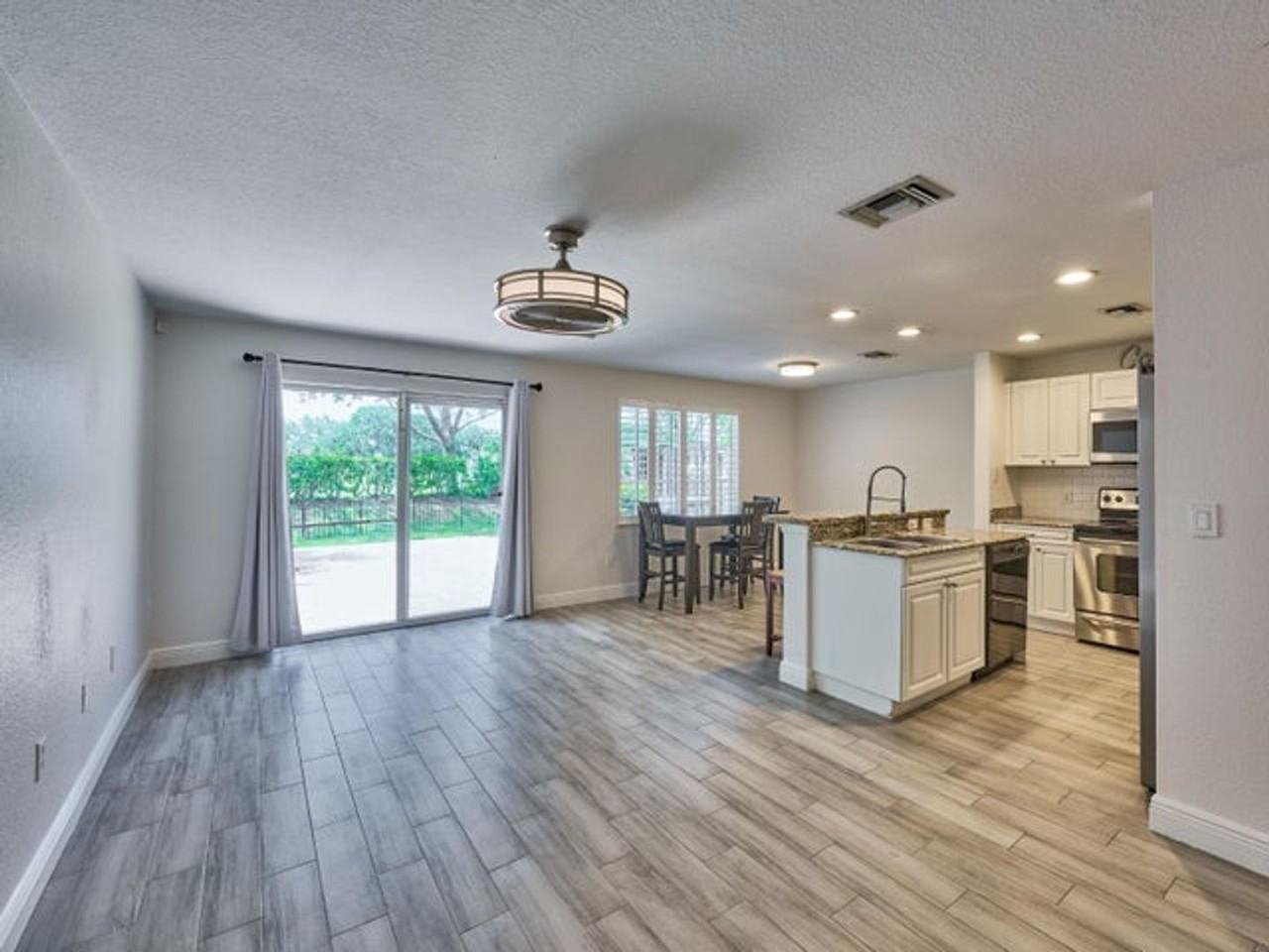 6725 Old Farm Trl - Photo 5 of 23