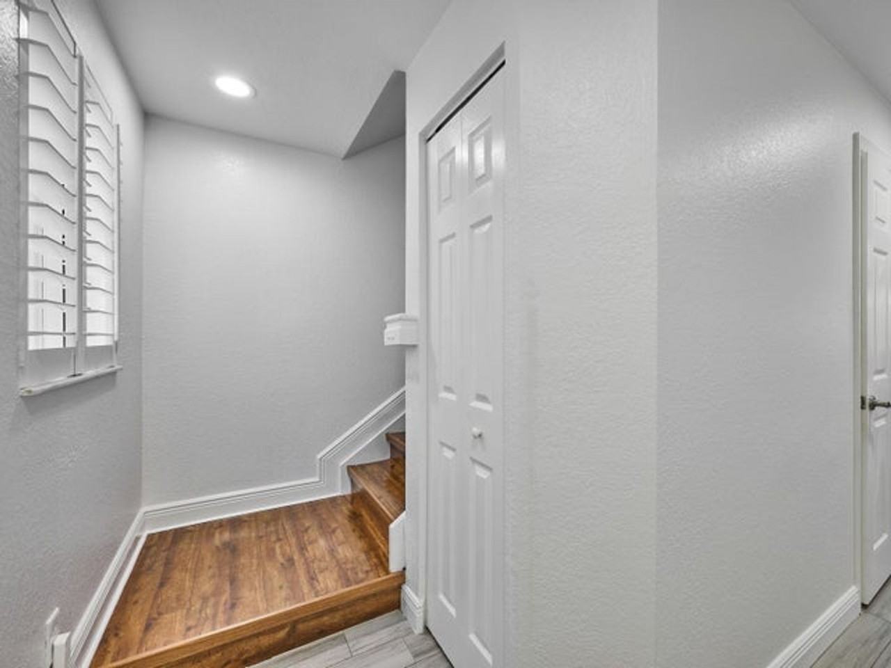 6725 Old Farm Trl - Photo 6 of 23