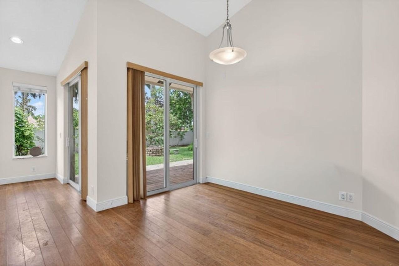 10027 Umberland Pl - Photo 4 of 22