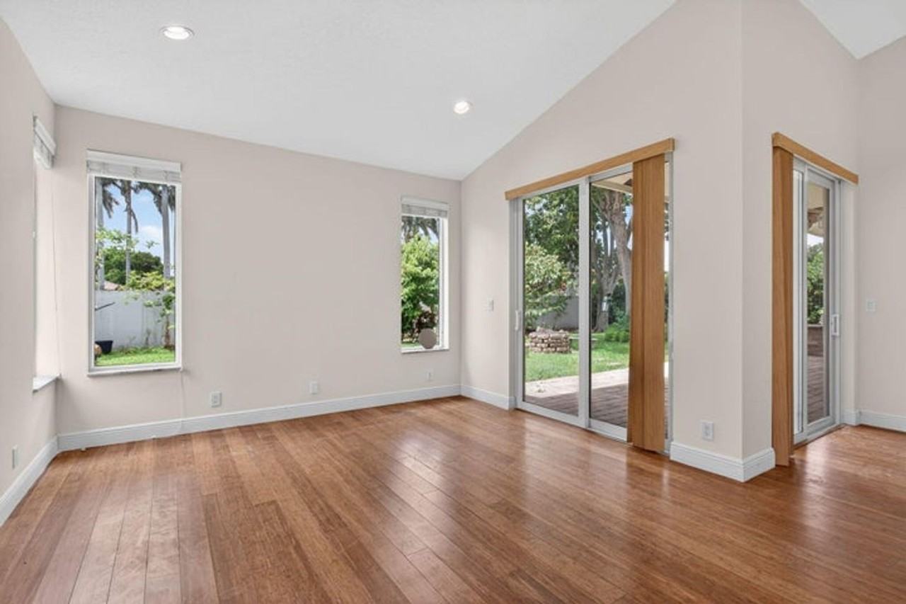 10027 Umberland Pl - Photo 6 of 22