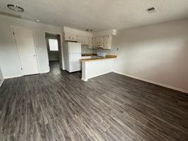 featured image of 2439 Green River Rd