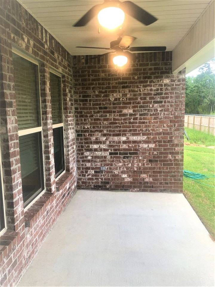 931 Gibson Ct - Photo 5 of 36