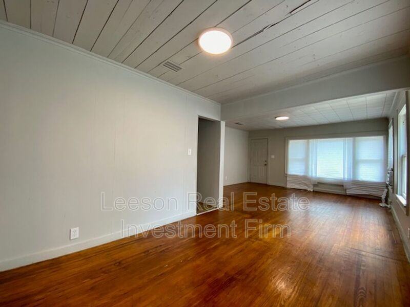1416 Natalie St - Photo 7 of 19