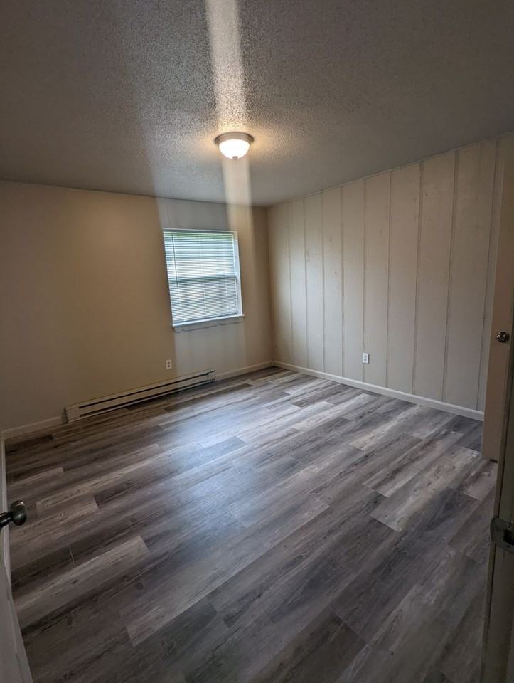 2919 Leeway Dr #B - Photo 2 of 9
