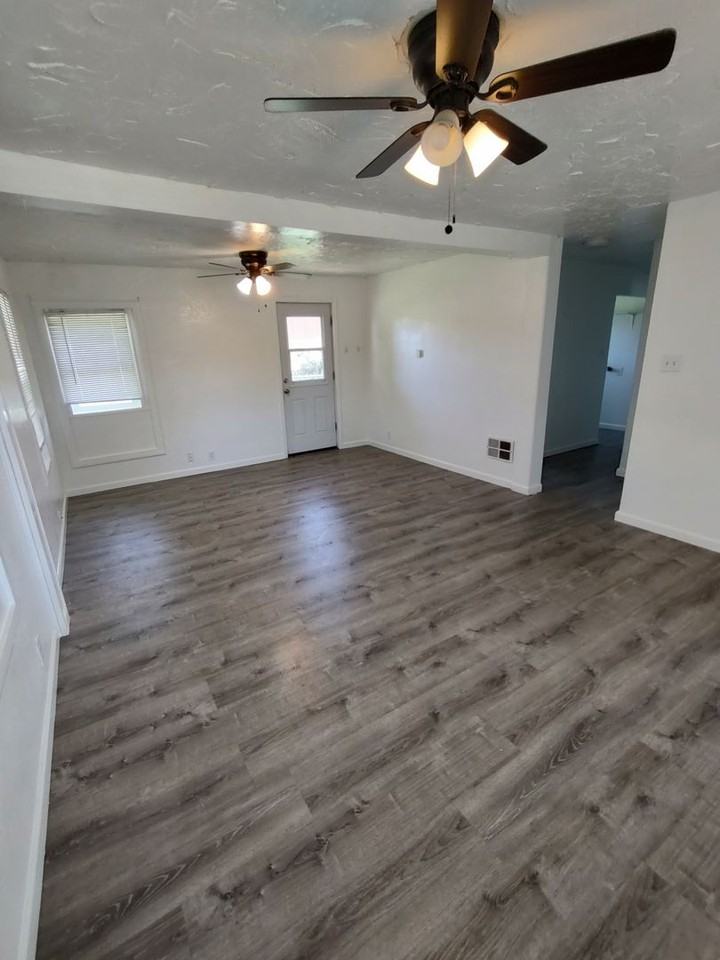 3619 Cannon Ave - Photo 2 of 10