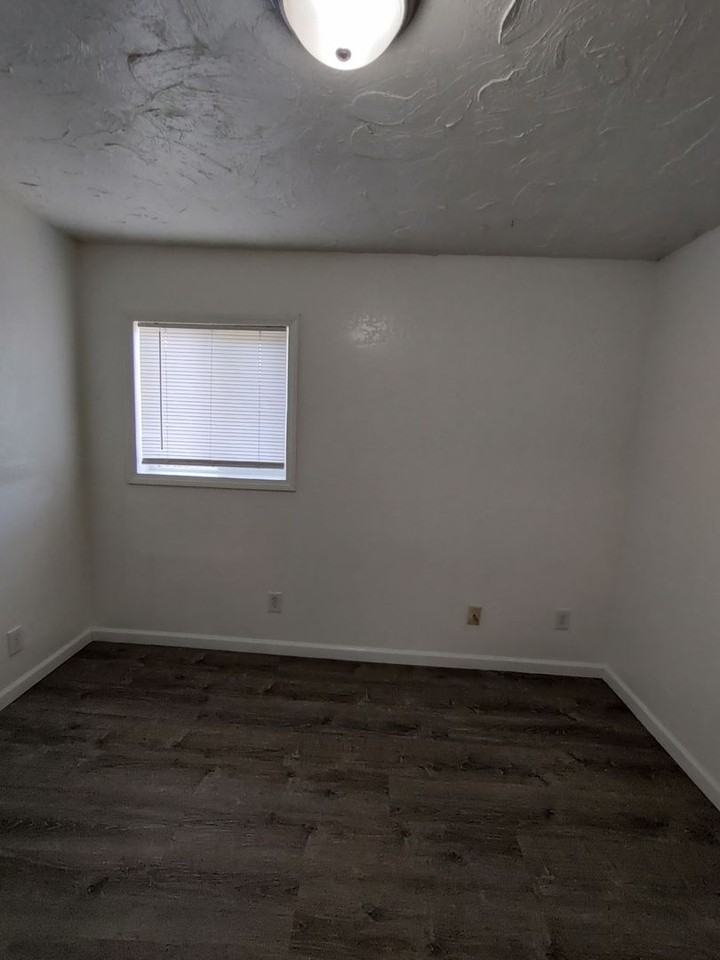 3619 Cannon Ave - Photo 5 of 10