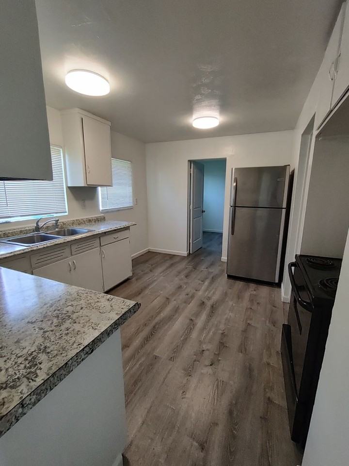 3619 Cannon Ave - Photo 6 of 10