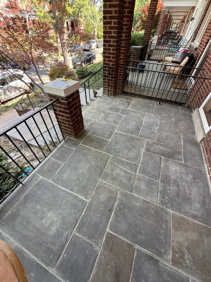 2423 39th Pl Nw ##Nw - Photo 3 of 37