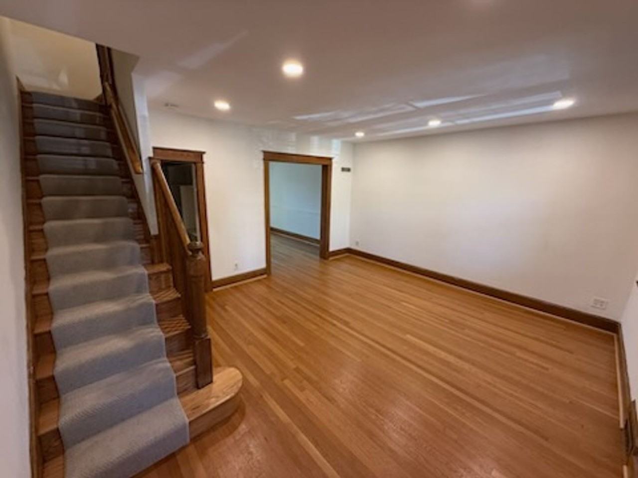 2423 39th Pl Nw ##Nw - Photo 7 of 37