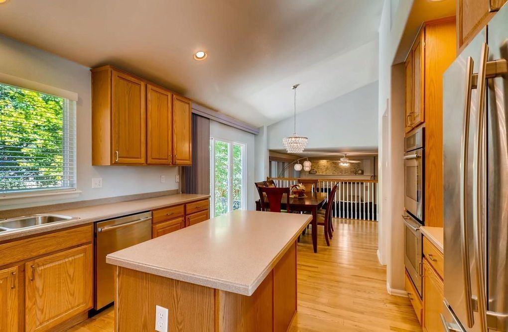 1609 Hallet Peak Dr - Photo 6 of 32