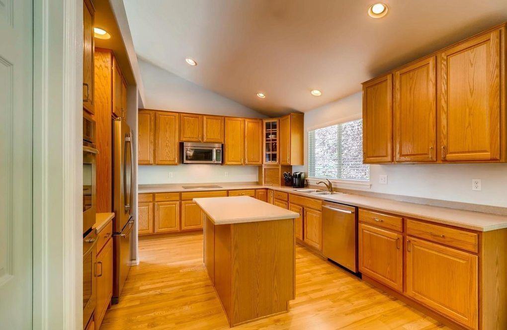 1609 Hallet Peak Dr - Photo 7 of 32