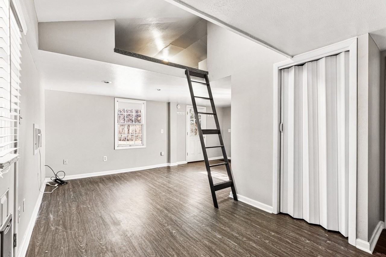 5509 1/2 W 26th Ave - Photo 5 of 9