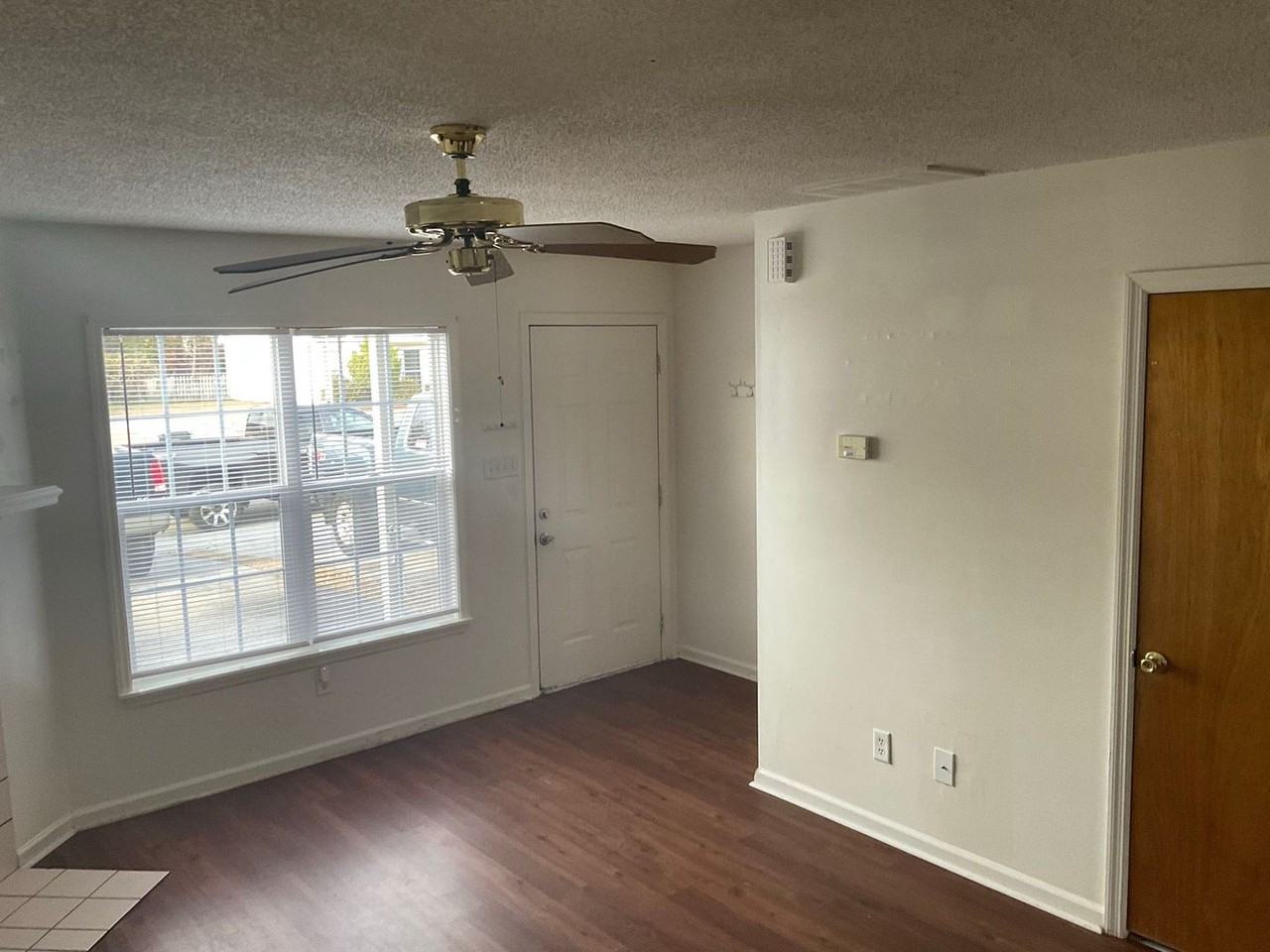 980 W Pueblo Dr - Photo 2 of 24