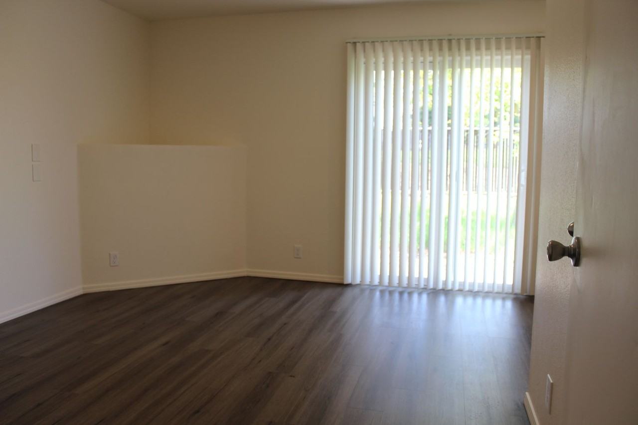 52636 Nw 2nd St - Photo 3 of 22