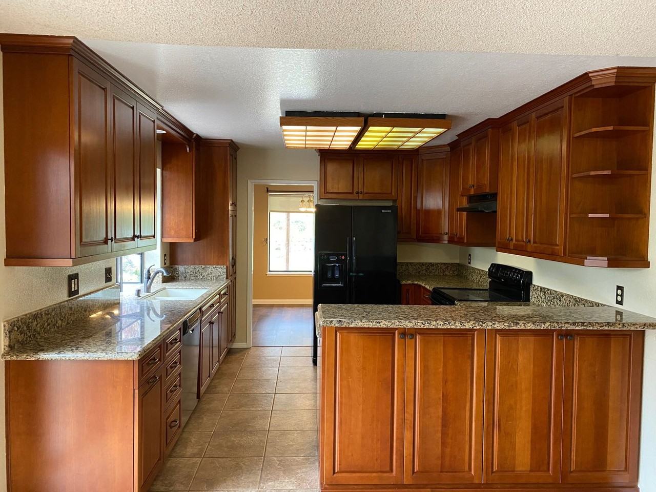 838 Dorset Way - Photo 4 of 7