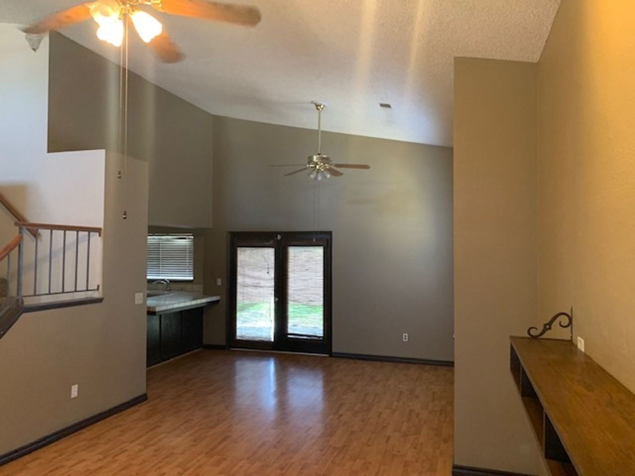 5609 Silver Crossing St - Photo 4 of 27