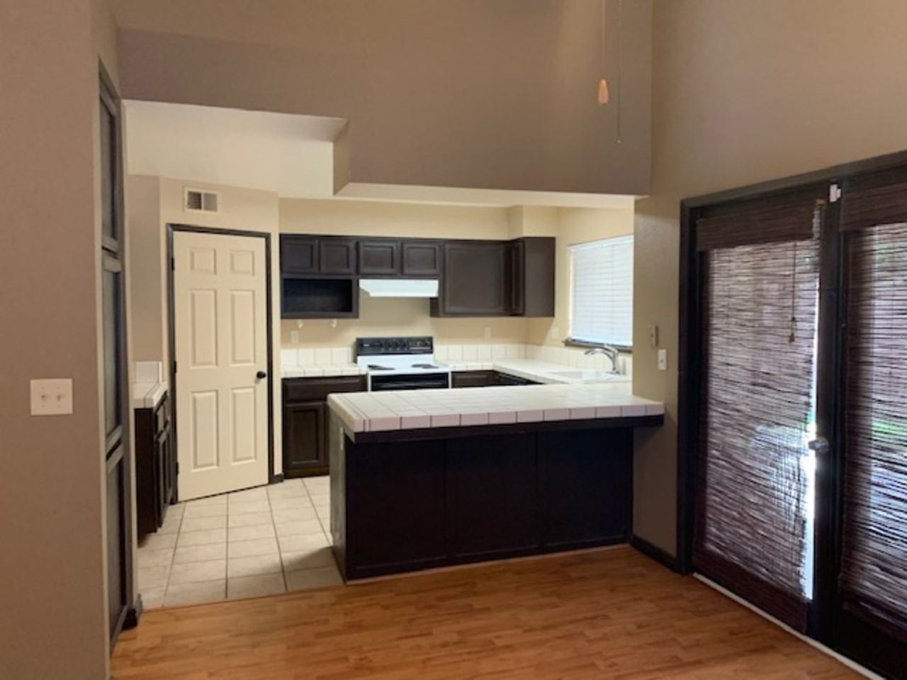 5609 Silver Crossing St - Photo 5 of 27