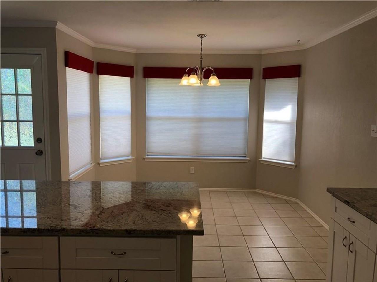13200 Amasia Dr - Photo 6 of 32