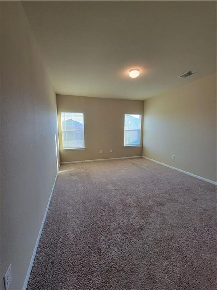 408 Luna Vista Dr - Photo 7 of 26