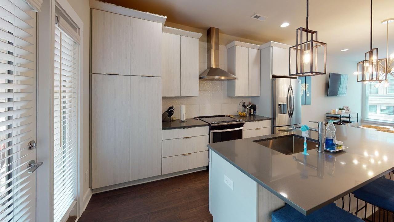 244 Uptown West Dr - Photo 3 of 21