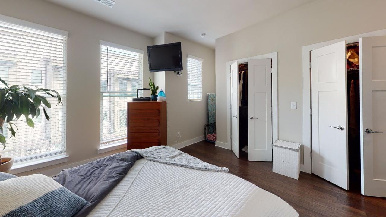 244 Uptown West Dr - Photo 6 of 21