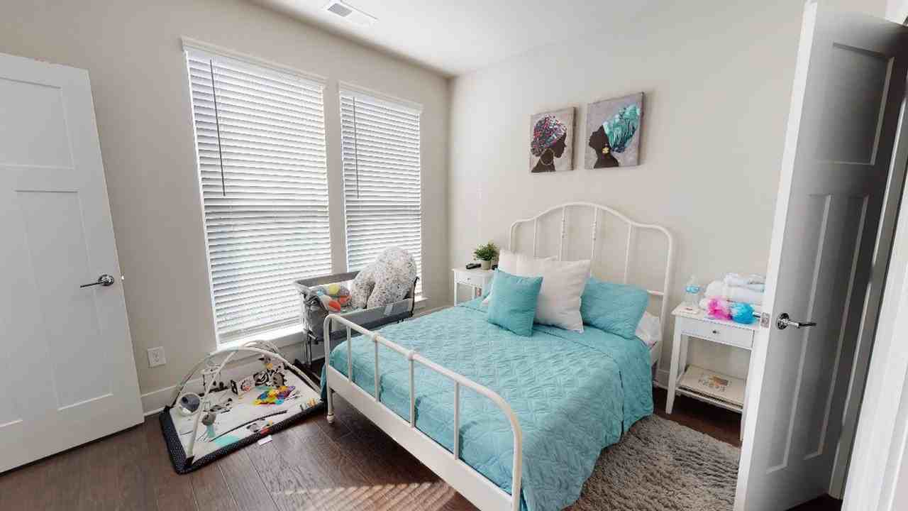 244 Uptown West Dr - Photo 7 of 21