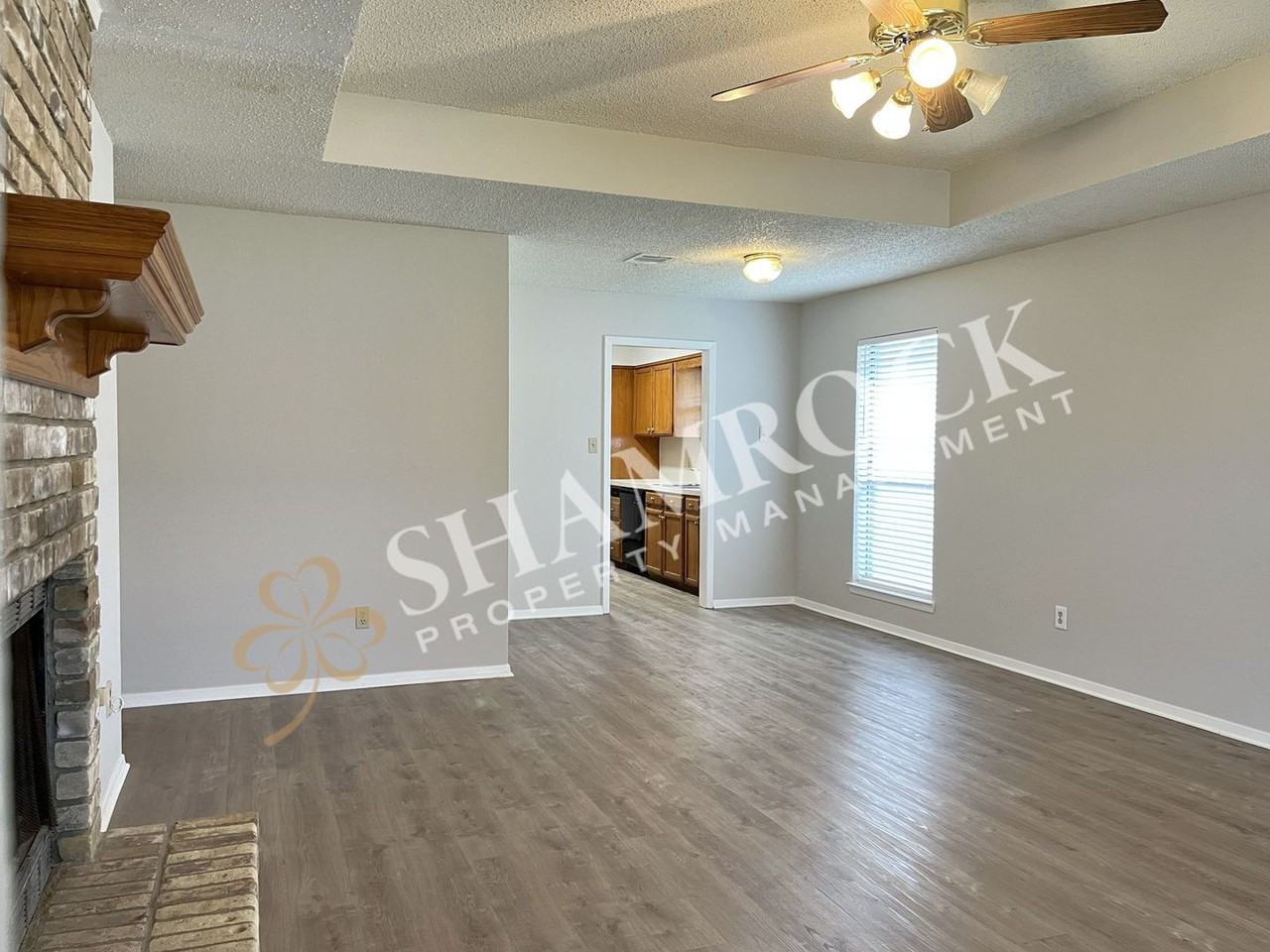 9004 Regal Dr - Photo 3 of 15