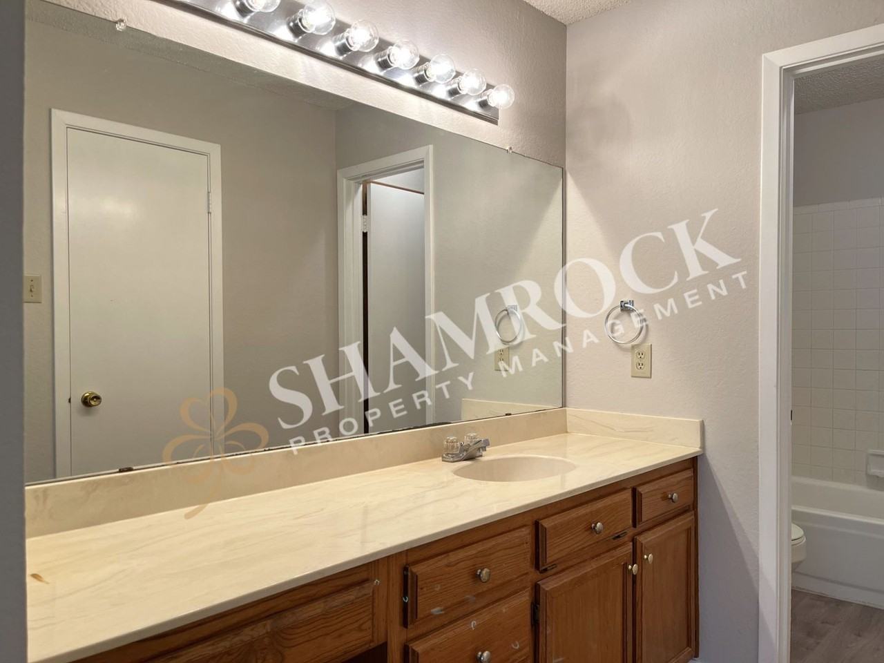 9004 Regal Dr - Photo 7 of 15