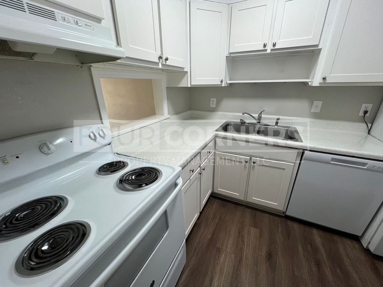 2305 Vanstory St - Photo 2 of 9