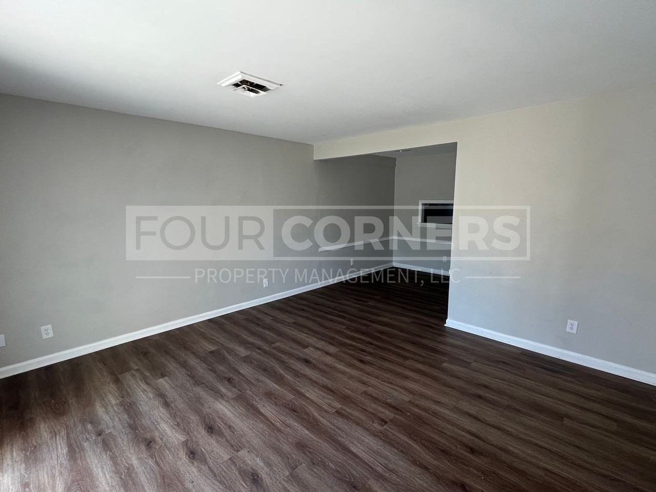 2305 Vanstory St - Photo 4 of 9