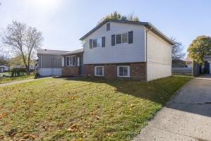 featured image of 2859 Falcon Bridge Dr