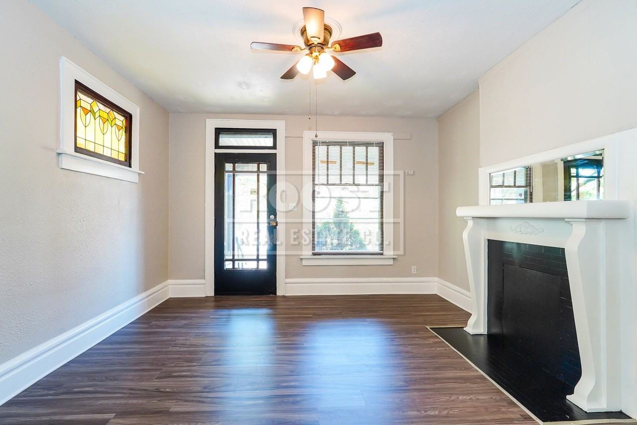363 E Hudson St - Photo 5 of 10