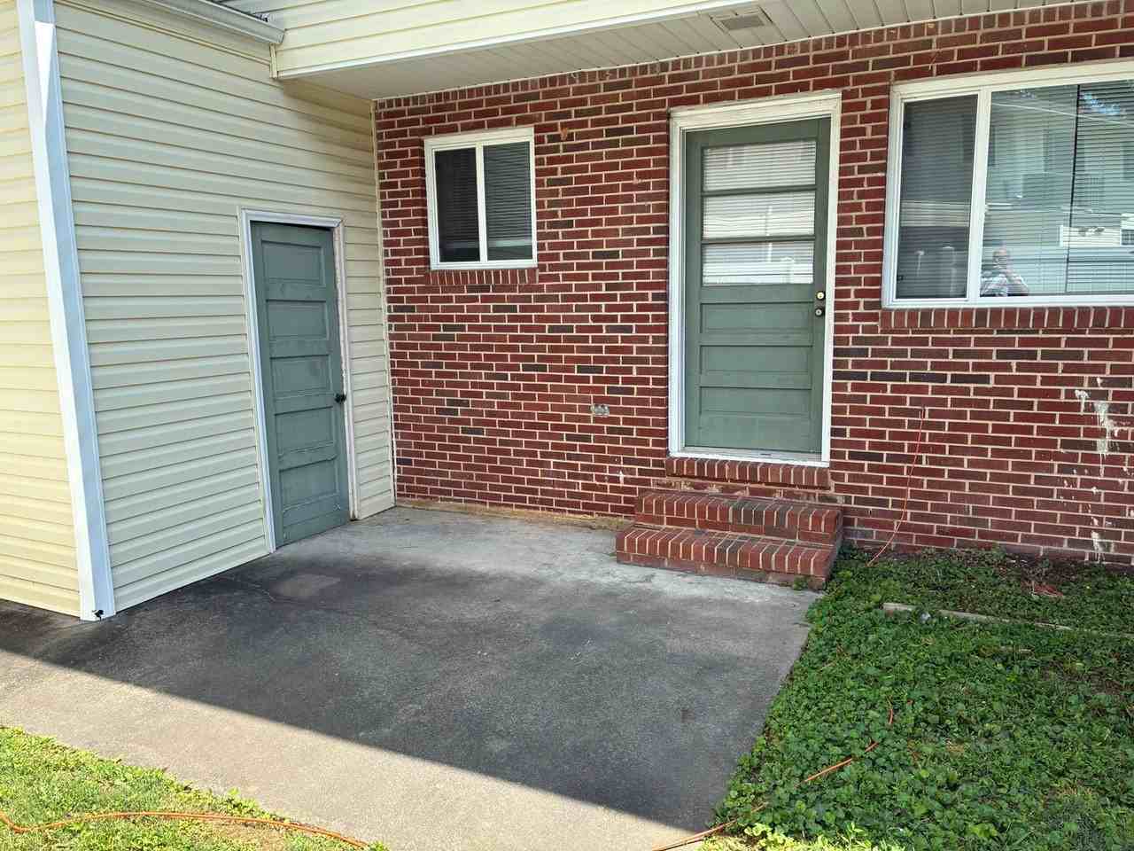 2359 Champion Ct - Photo 5 of 6