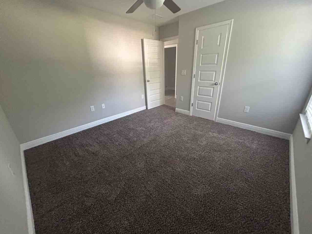 3154 Maple St - Photo 7 of 13