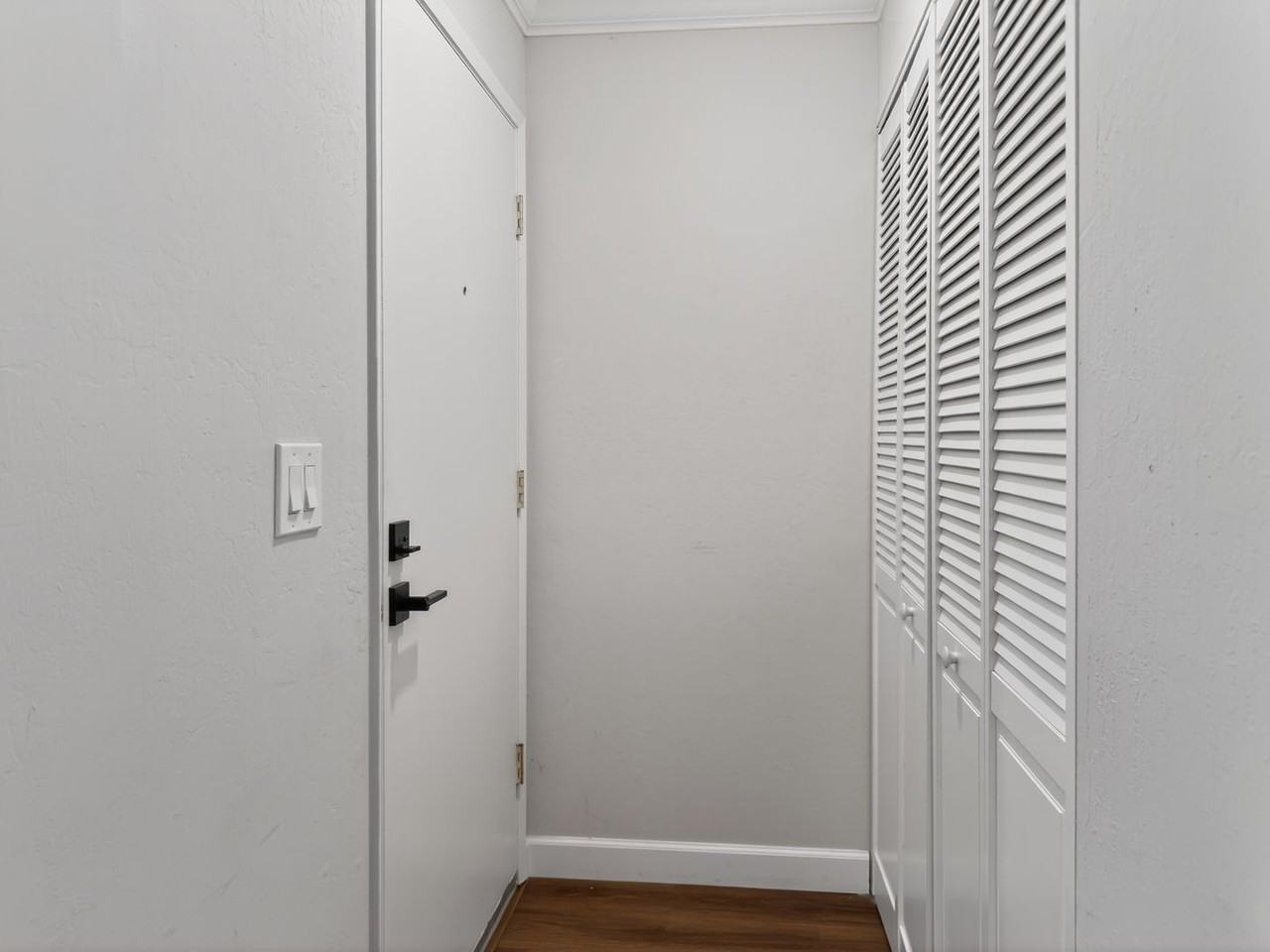 1566 Sunnyvale Ave #9 - Photo 3 of 33